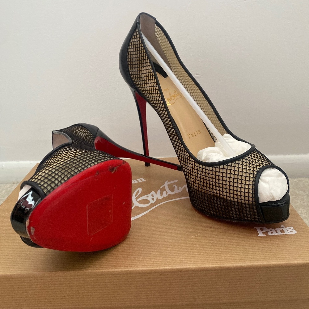 Louboutin Very Rete 120 Size 38.5